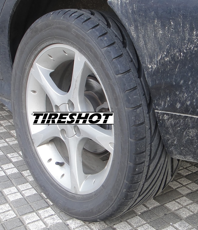 Toyo Proxes T1R 205/45R15 81V Ultra High Performance - TireShot